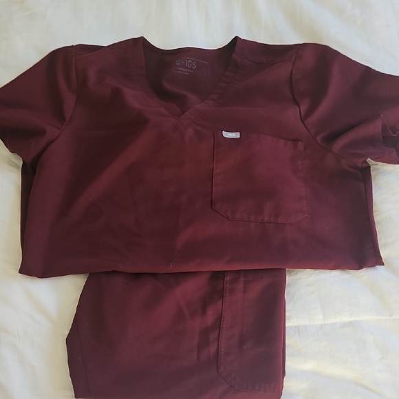 Figs Maroon Medical Scrub Set - Picture 1 of 7